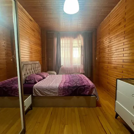 Manzara , Yesillik Ve Kus Sesi Apartman